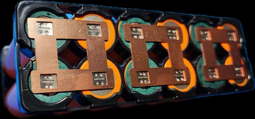 Акумуляторна збірка 6S2P EVE INR21700-40P: 8000 mAh, 80A (100A-пік), 22.2V / Горизонтальна батарейна збірка 6S2P EVE INR21700-40P BV-001899 фото