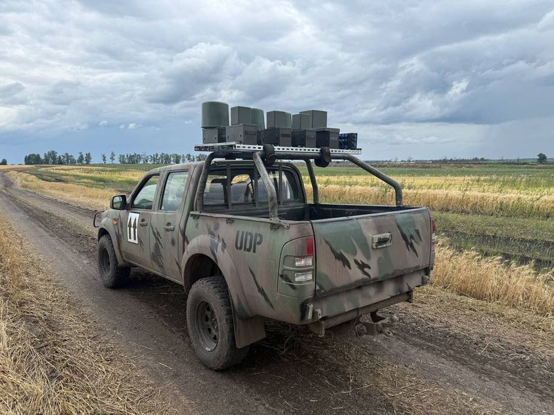 Купольный РЭБ на авто &laquo;Фантом&raquo; на 19 диапазонов (100-1200МГц; 2.4 ГГц; 5.8 ГГц; 6100-6600МГц) BV-002269 фото