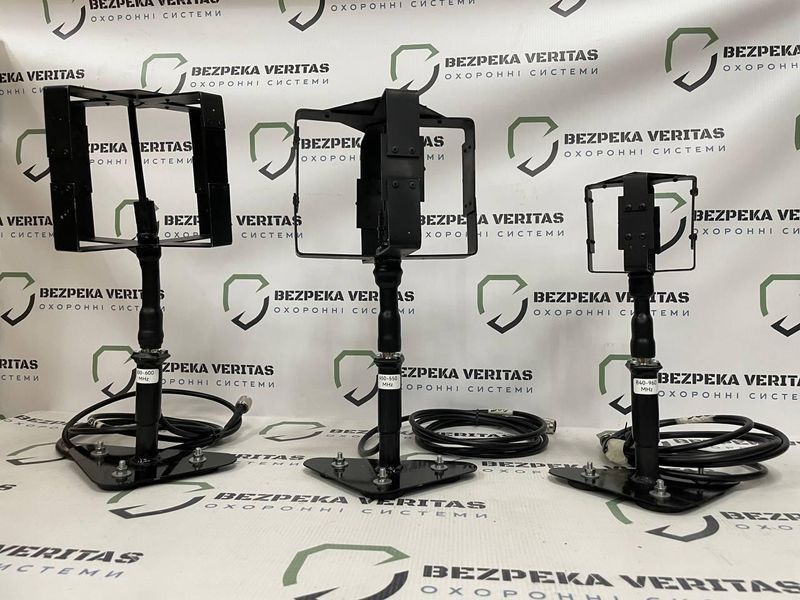 Квадрифилярная антенна для РЭБ на магнитах (500-630 Мгц) BV-001536 фото