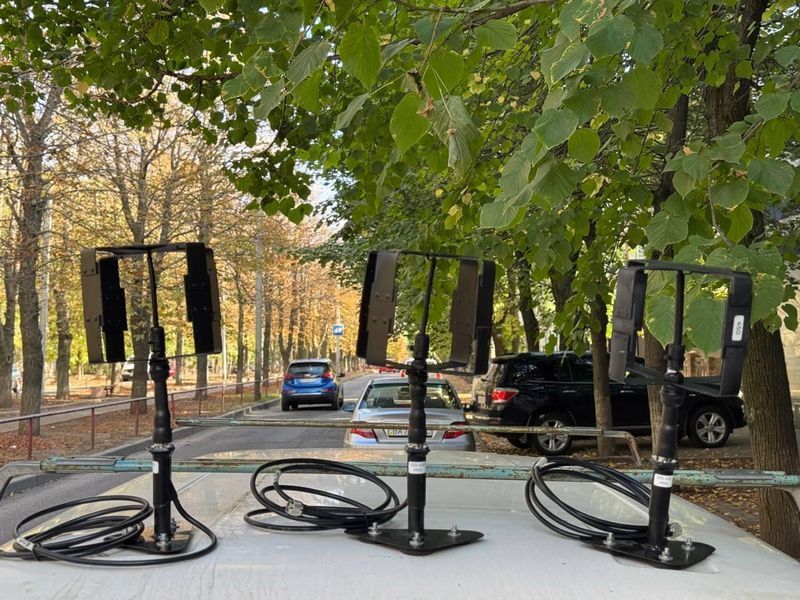 Квадрифилярная антенна для РЭБ на магнитах (500-630 Мгц) BV-001536 фото